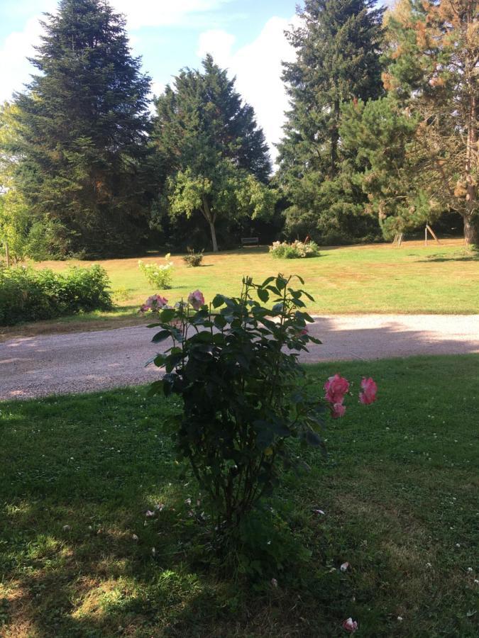 Au Charme Des Pommiers Bed & Breakfast Thiberville Luaran gambar